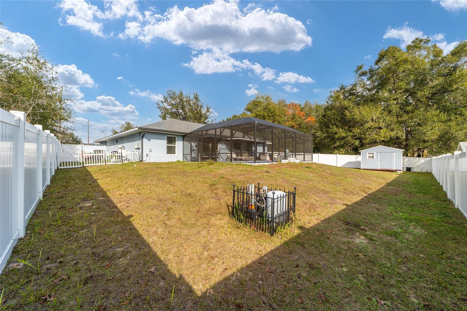 SILVER SPGS SHORES UN 18 - Residential