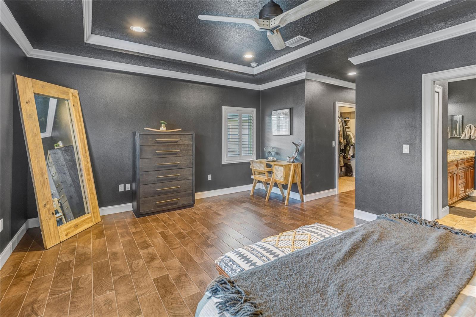 RATTLESNAKE POINTE - Residential