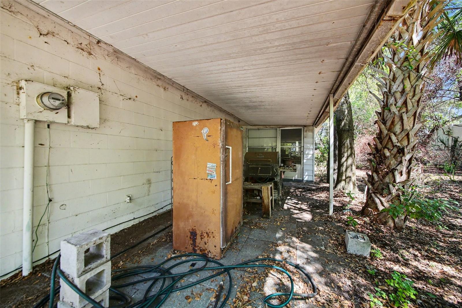 LAKE KATHRYN WOODS 1ST ADD - Residential