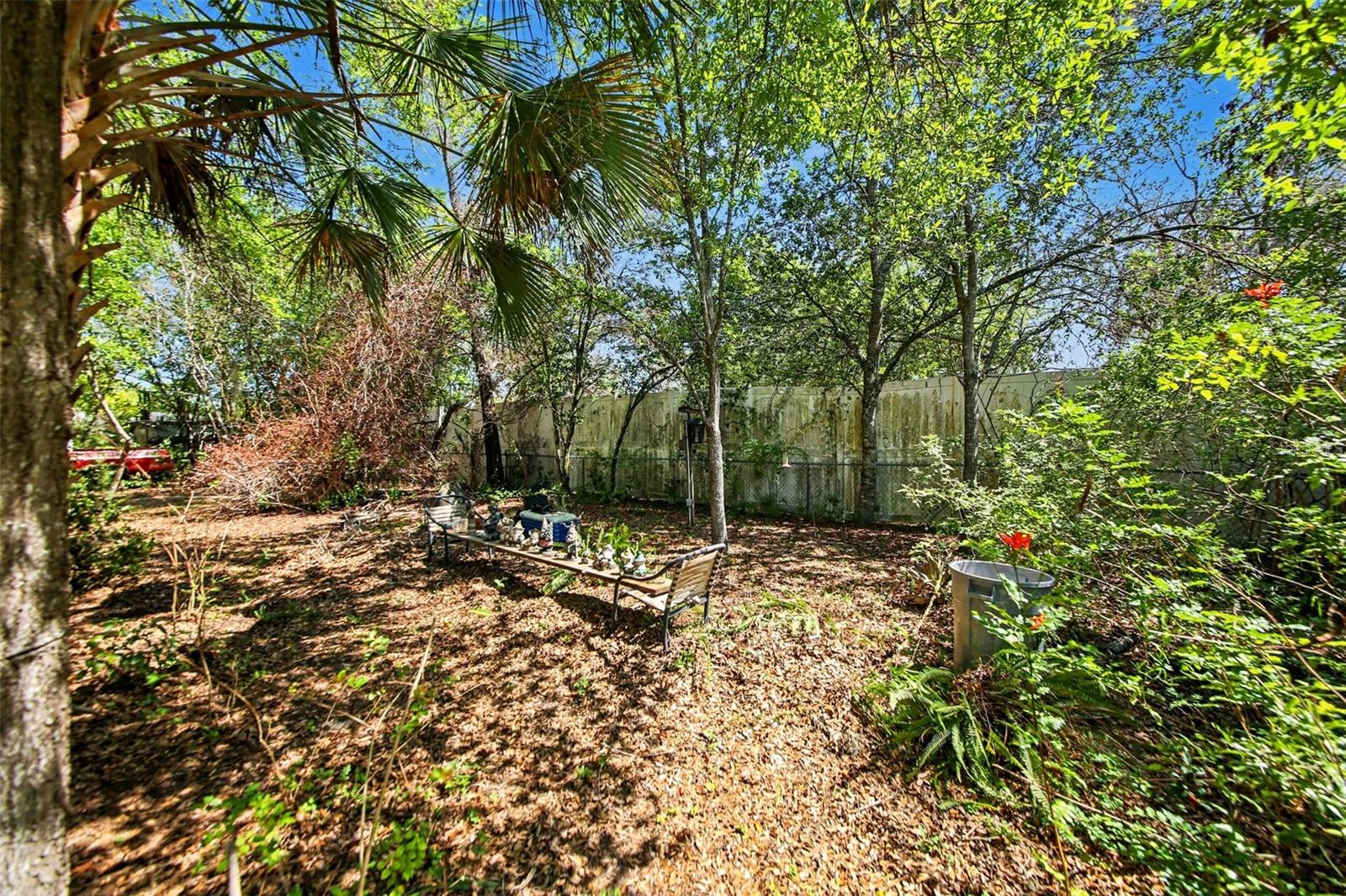 LAKE KATHRYN WOODS 1ST ADD - Residential