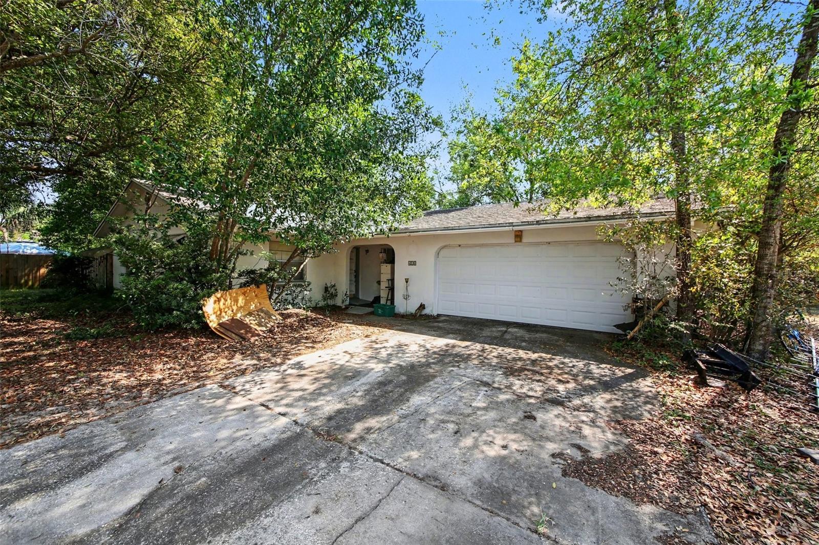 LAKE KATHRYN WOODS 1ST ADD - Residential