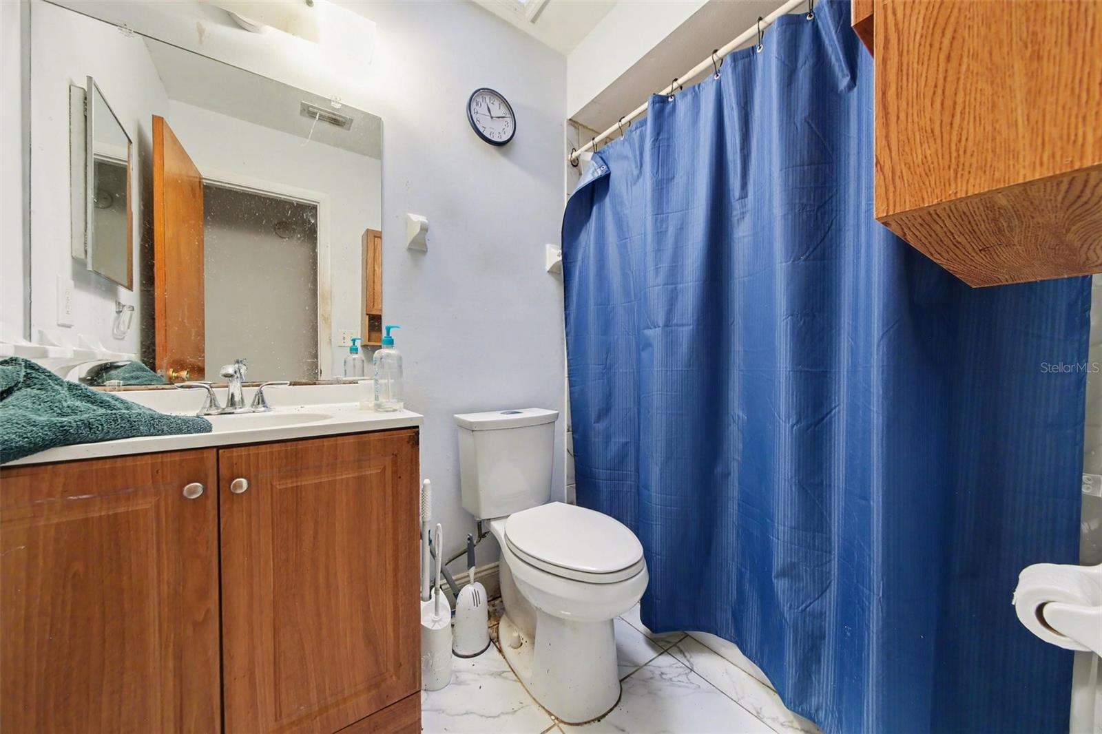 LAKE KATHRYN WOODS 1ST ADD - Residential