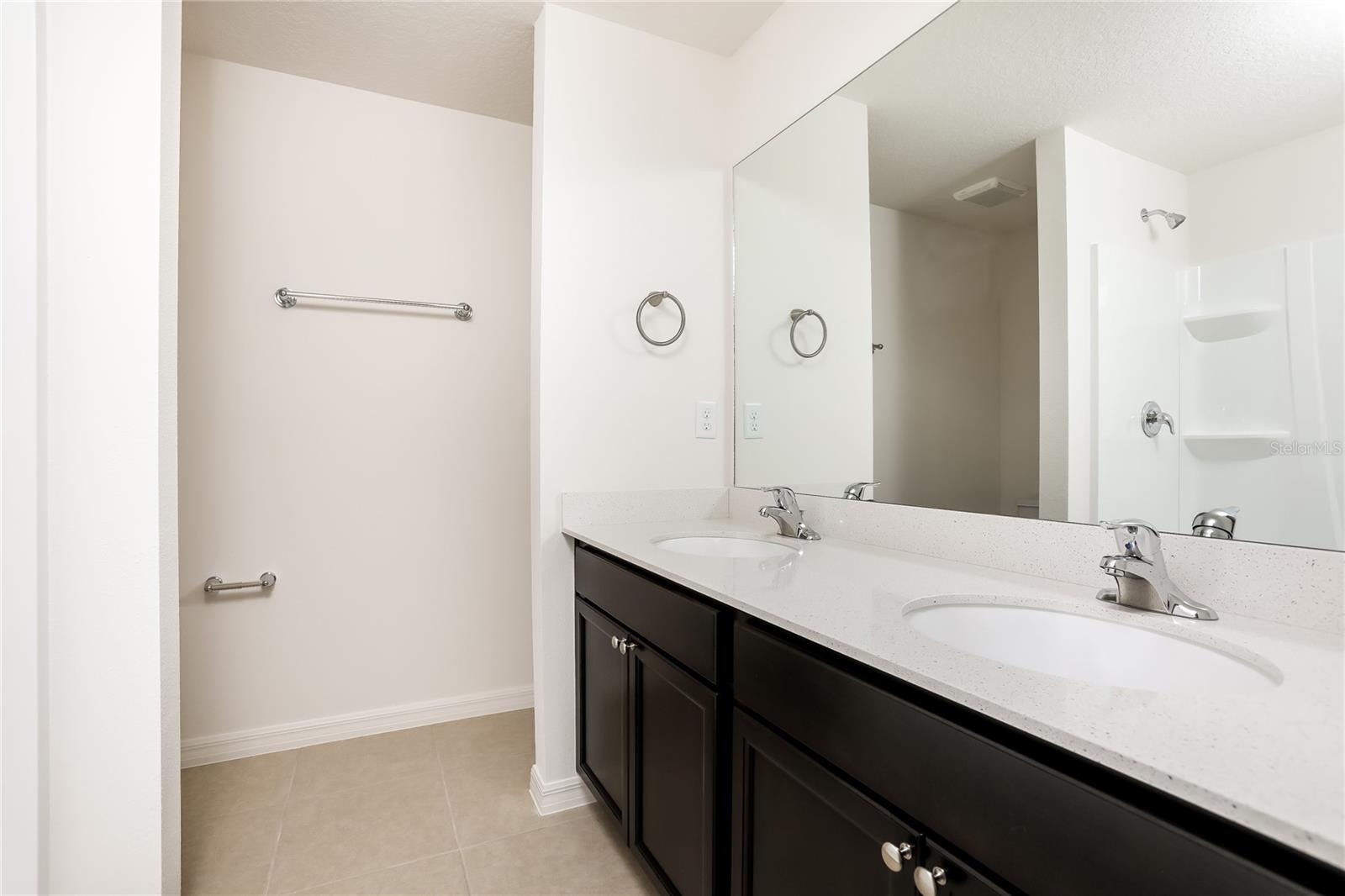 MEADOW RIDGE/GRAND ISLAND PH 2 - Residential Lease