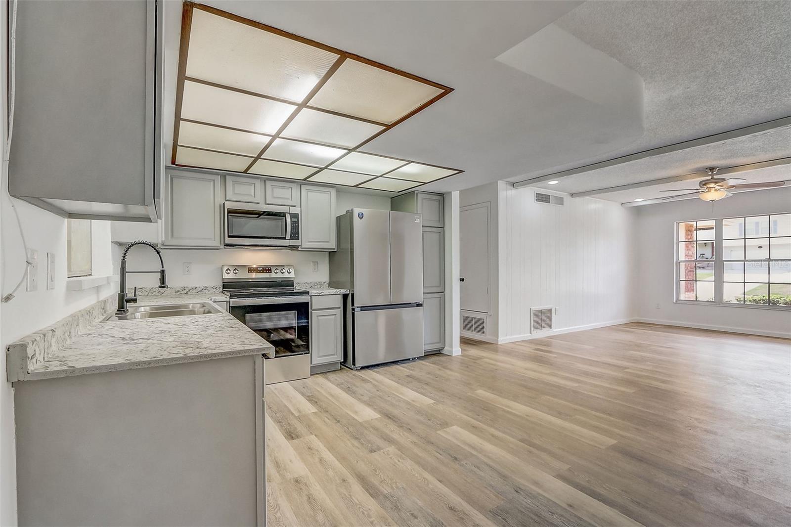 SPRING OAKS UNIT 3 - Residential