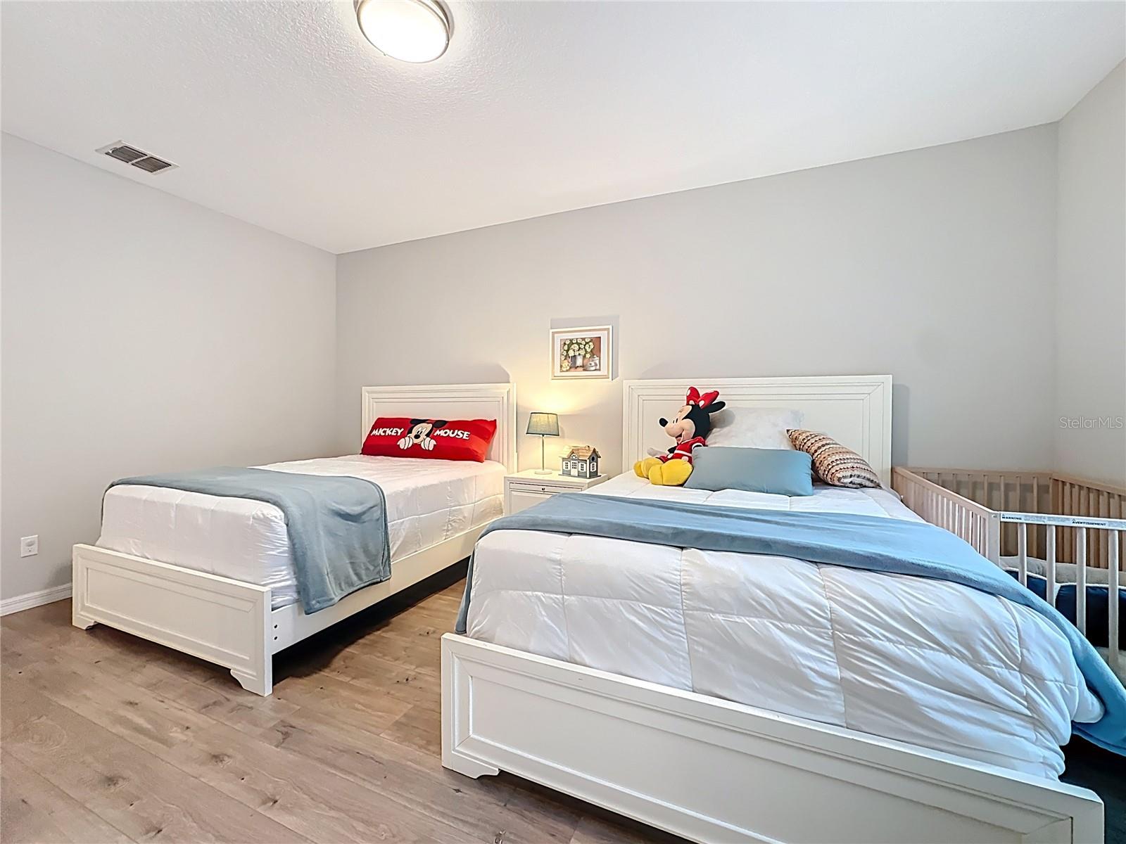 JOHNS LAKE POINTE A & S - Residential