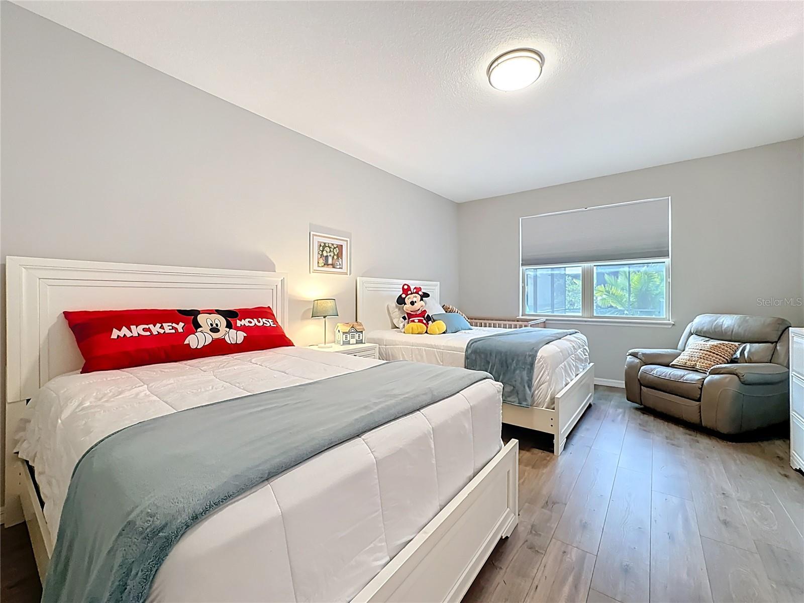 JOHNS LAKE POINTE A & S - Residential