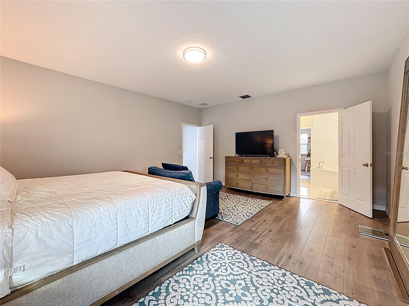 JOHNS LAKE POINTE A & S - Residential