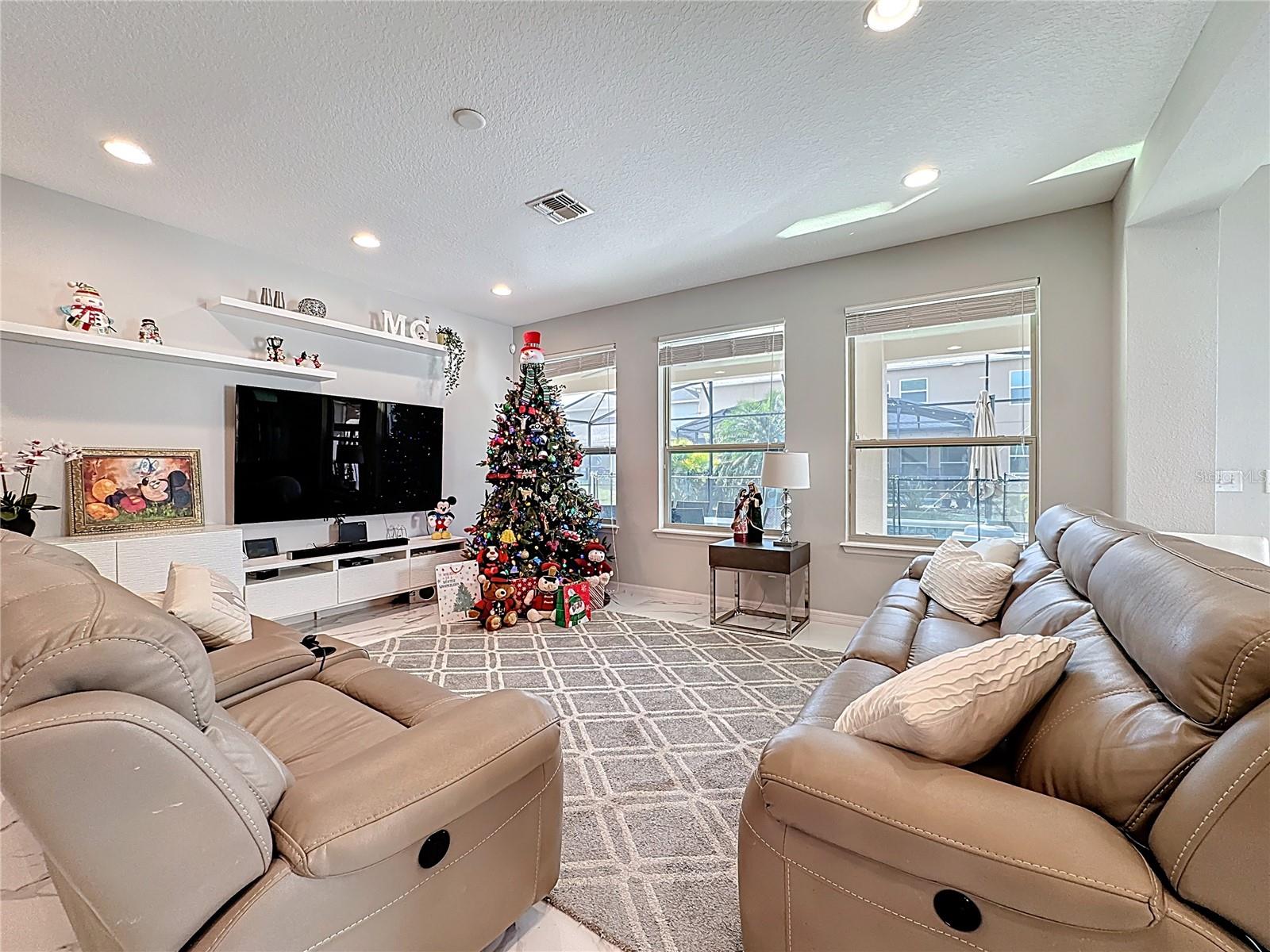 JOHNS LAKE POINTE A & S - Residential