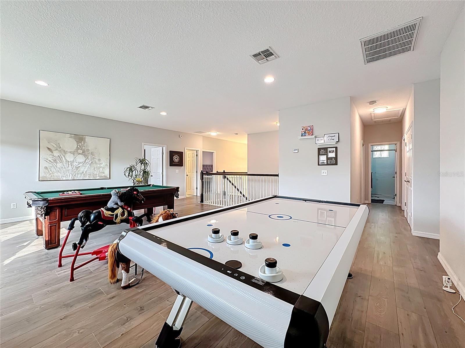 JOHNS LAKE POINTE A & S - Residential