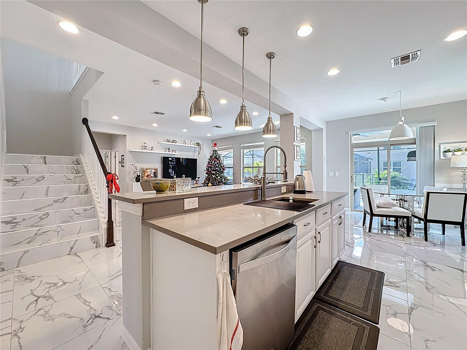 JOHNS LAKE POINTE A & S - Residential