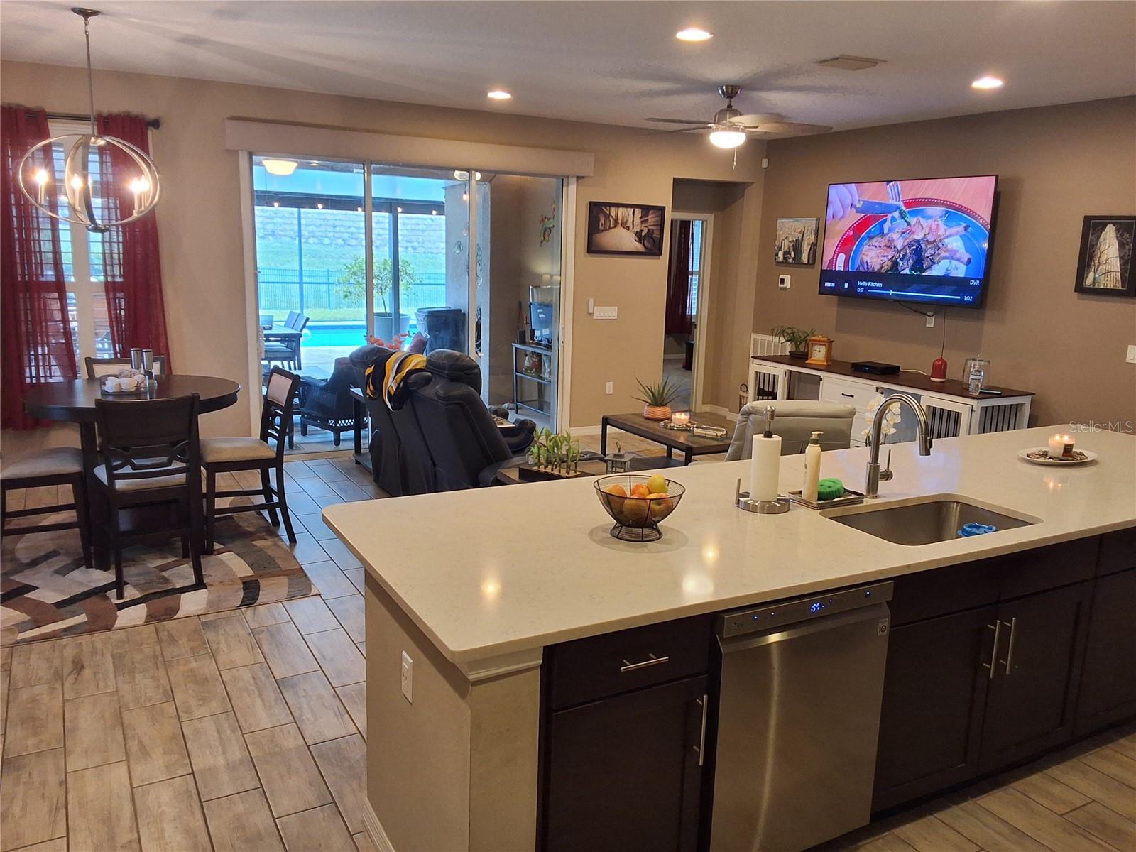 CASCADES/GROVELAND PH 5 - Residential