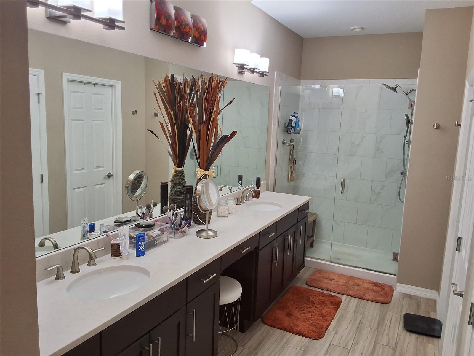 CASCADES/GROVELAND PH 5 - Residential