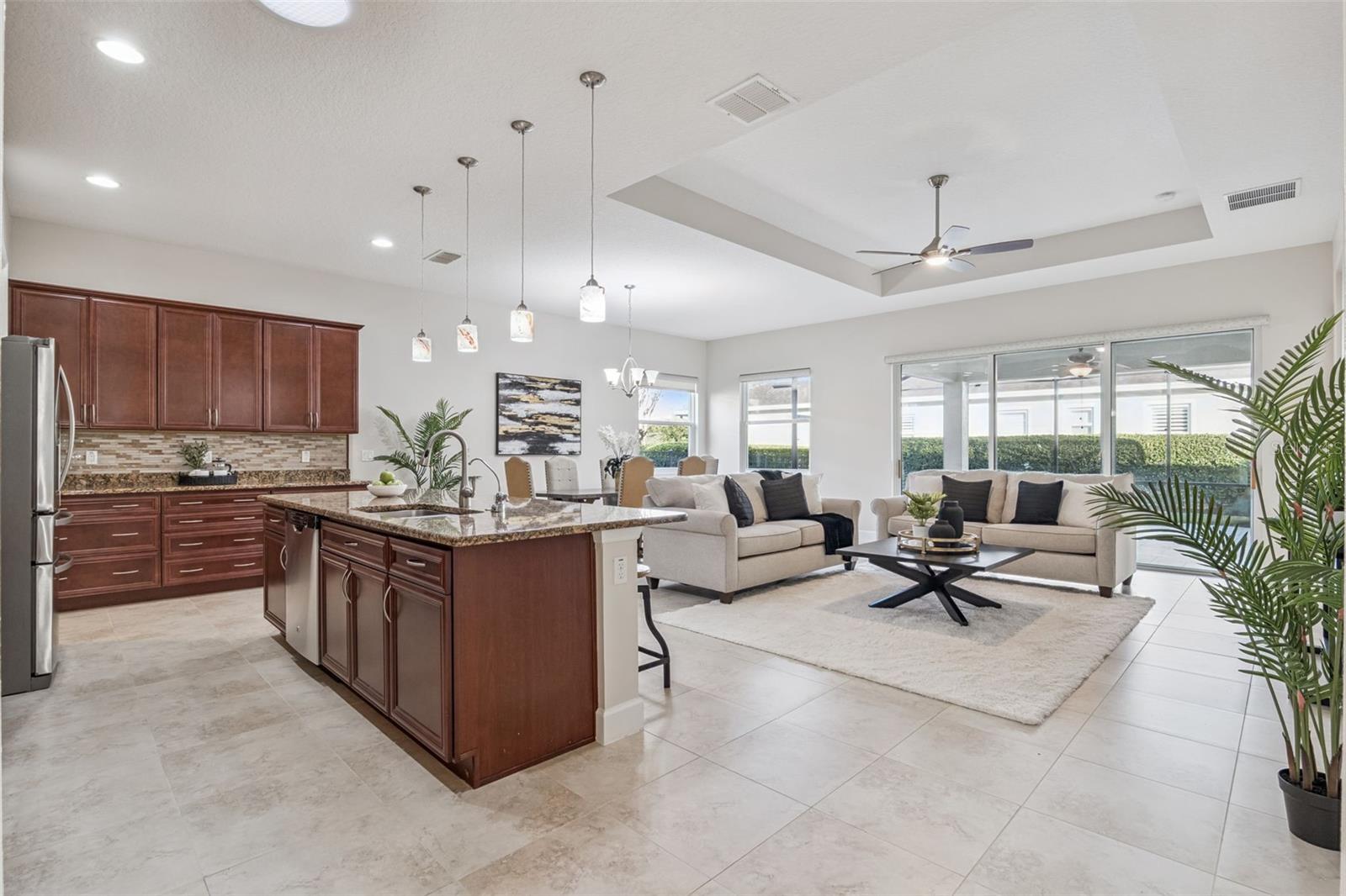 1653 VICTORIA GARDENS DRIVE