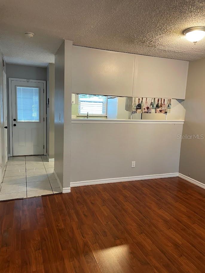 KENTWOOD PARK - Residential