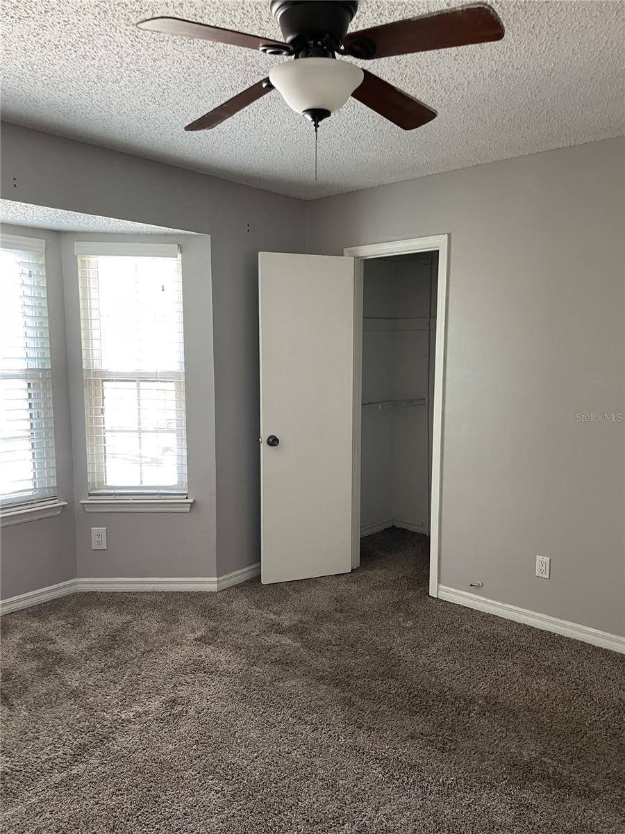 KENTWOOD PARK - Residential