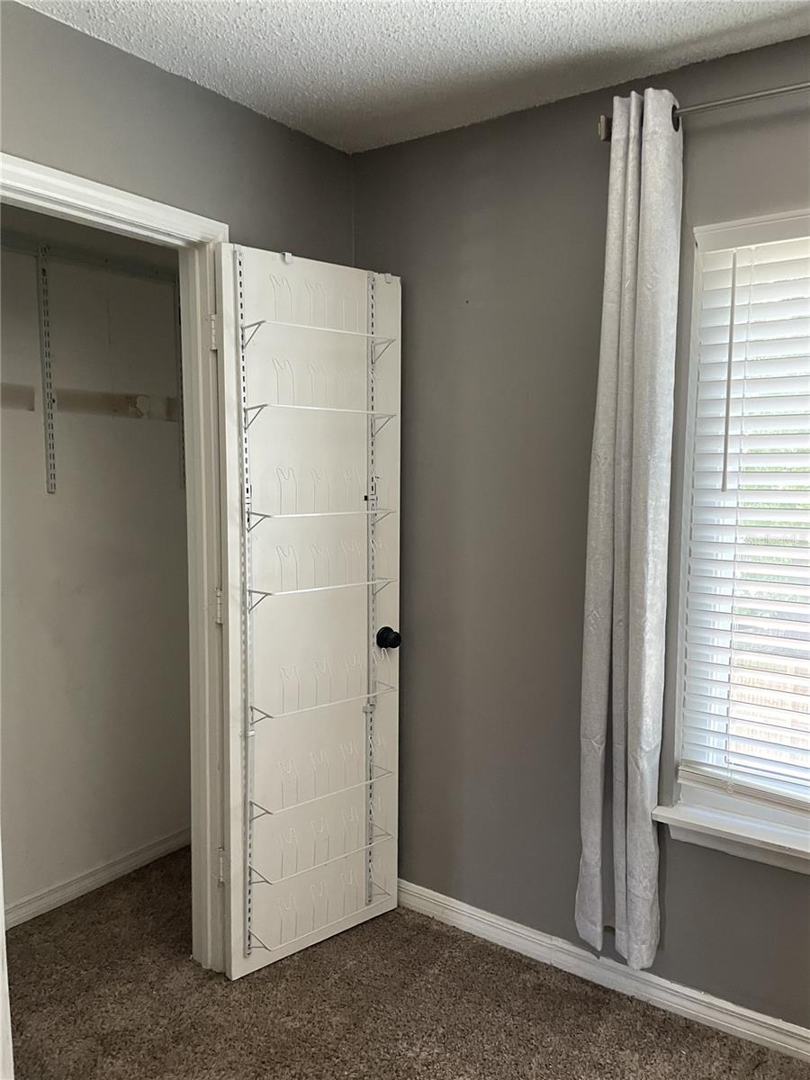 KENTWOOD PARK - Residential