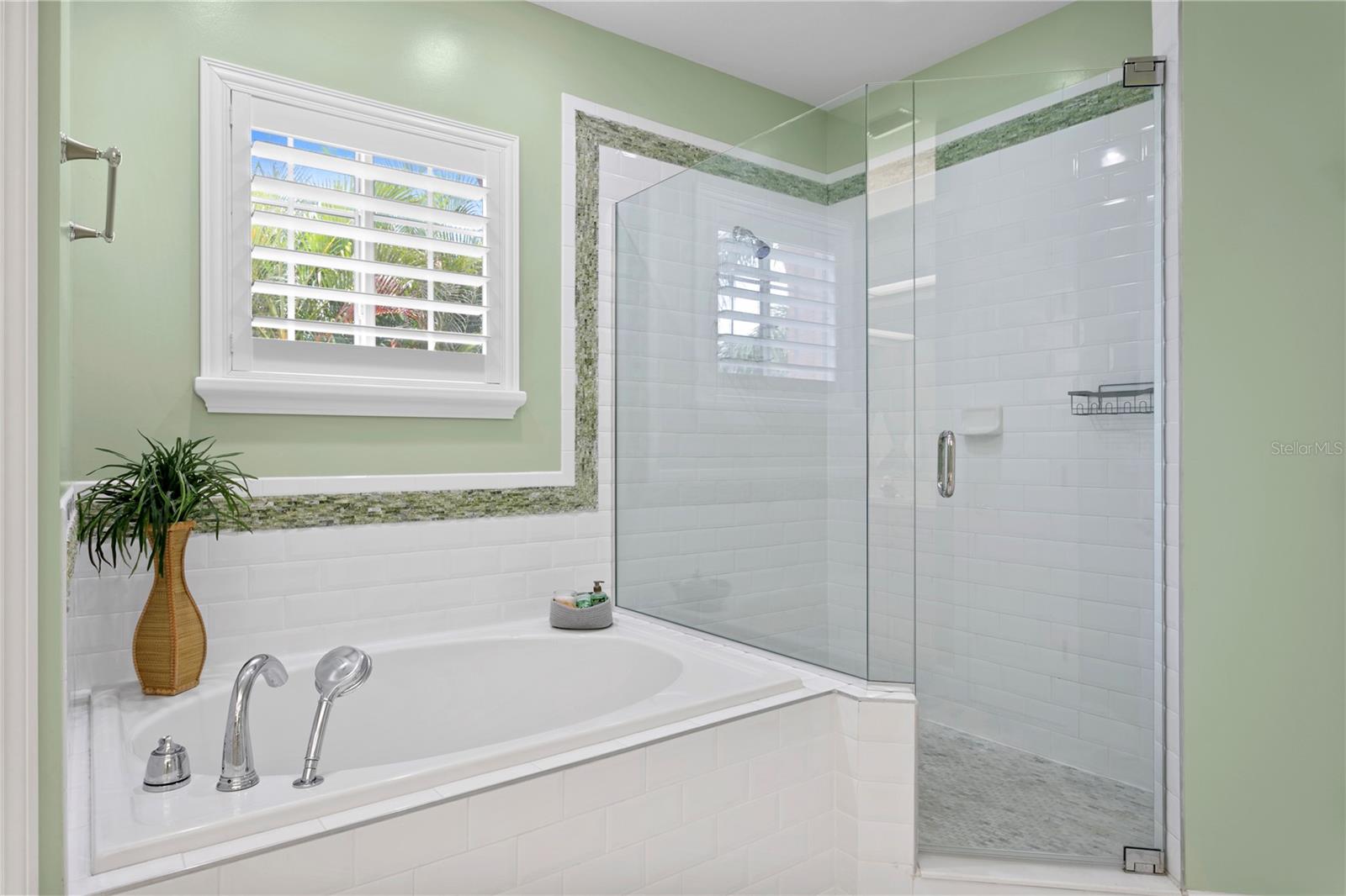 VILLAS DEL VERDE - Residential Lease