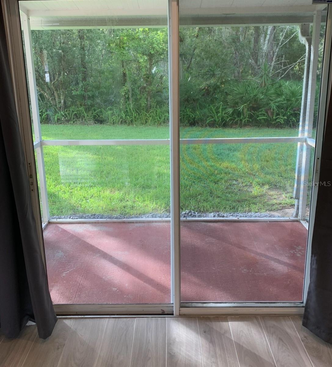 EMERALD POINTE TWNHMS AT TA - Residential Lease