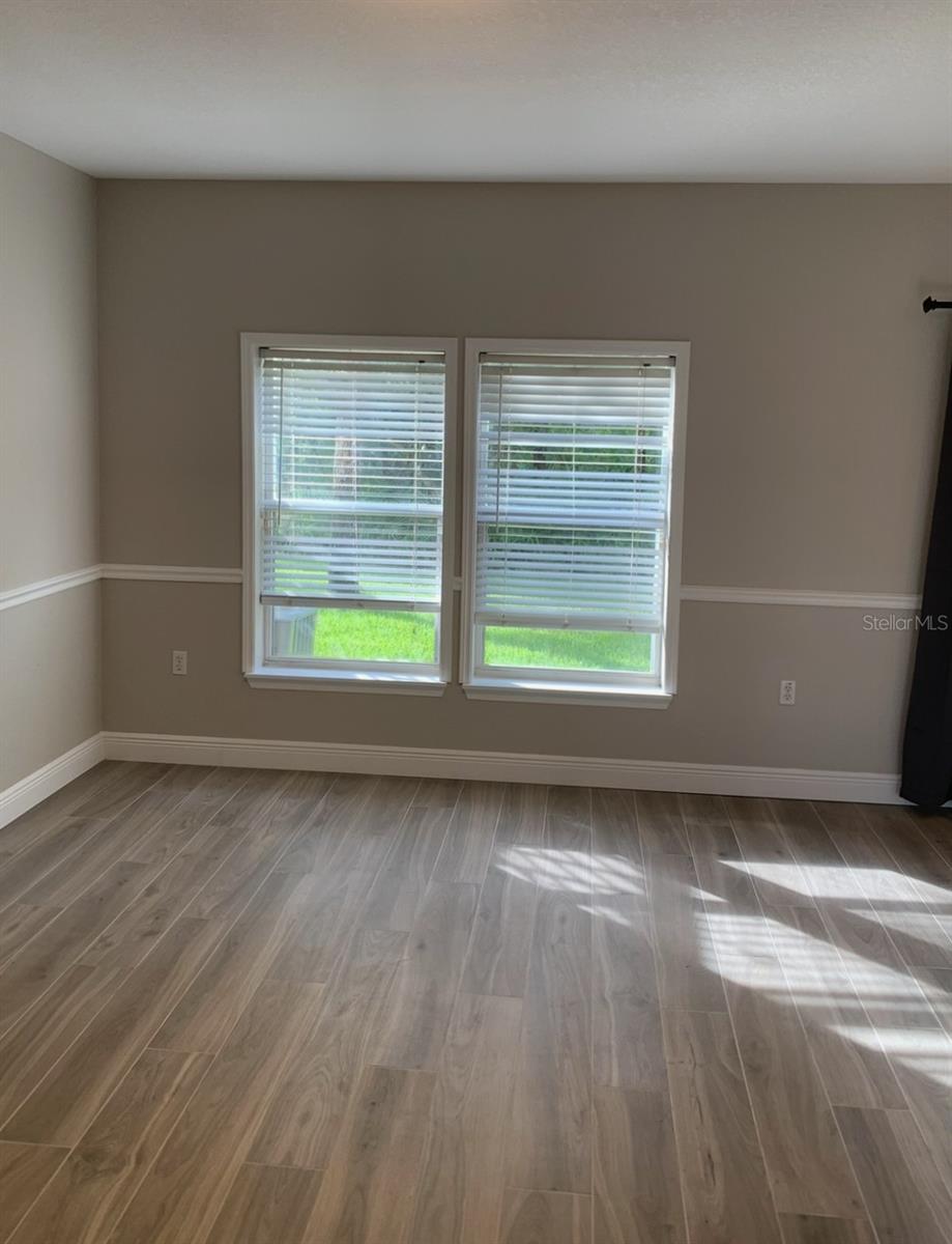 EMERALD POINTE TWNHMS AT TA - Residential Lease