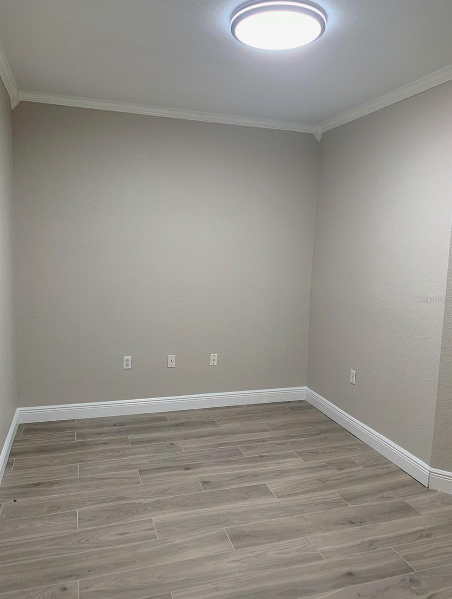 EMERALD POINTE TWNHMS AT TA - Residential Lease