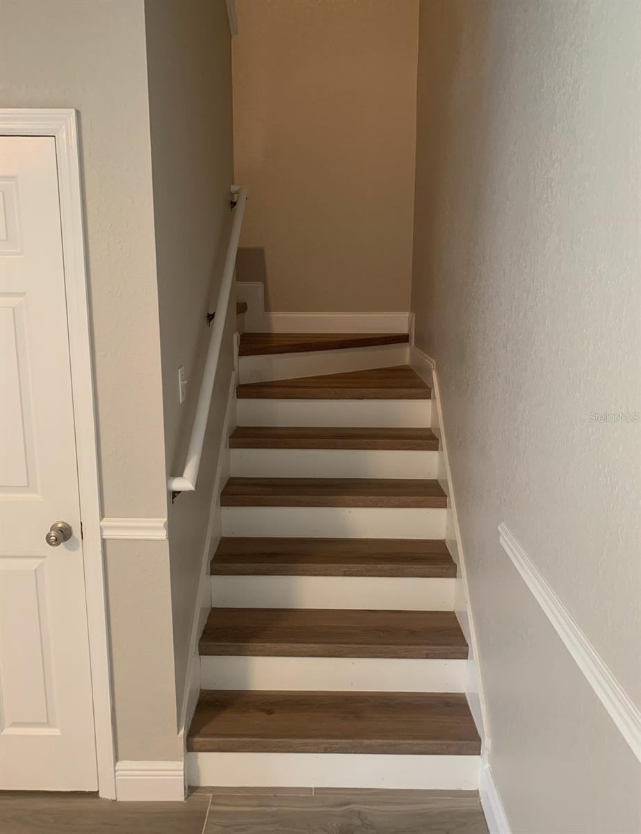 EMERALD POINTE TWNHMS AT TA - Residential Lease