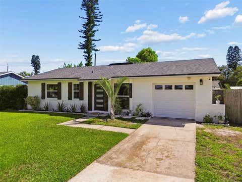 Photo of 4185 Whiting Drive SE, St Petersburg, FL 33705 (MLS # TB8536604)
