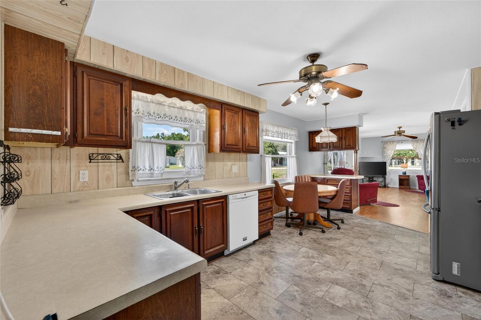 GEM ESTATES - Residential