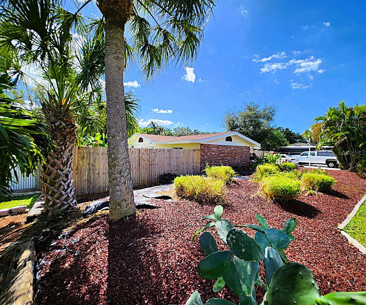 4711 26TH AVENUE W, BRADENTON, FL, 34209 4 4711 26TH AVENUE W