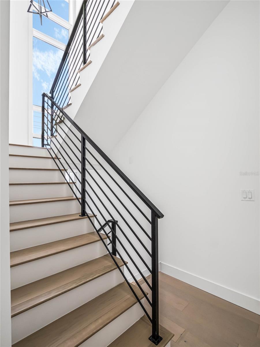 1760 MONDRIAN CIRCLE