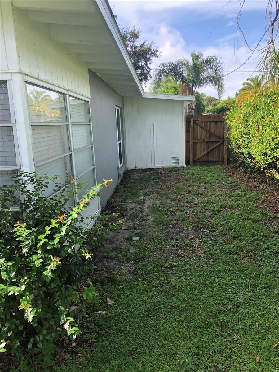 GREENBRIAR HOMES 1ST ADD - Residential Lease