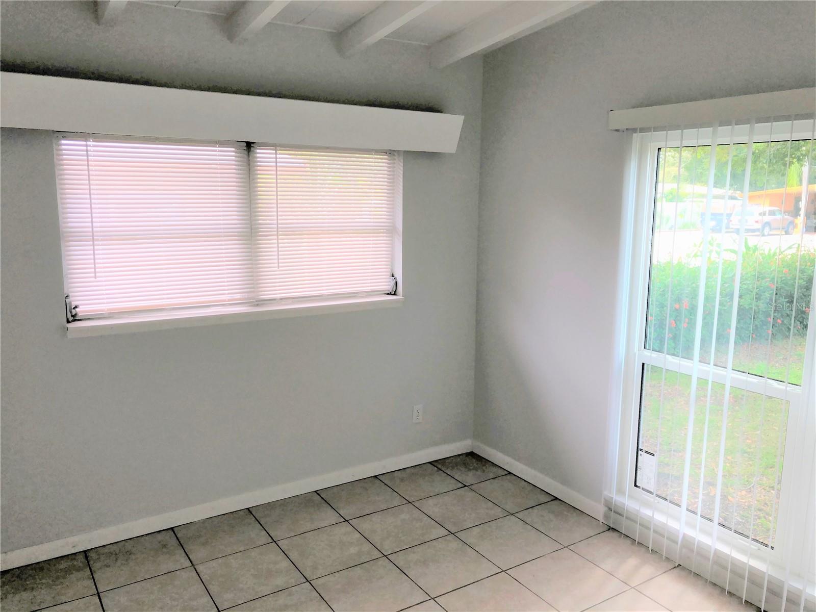 GREENBRIAR HOMES 1ST ADD - Residential Lease