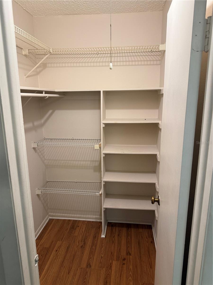 THE GREENS OF TOWNN COUNTRY - Residential