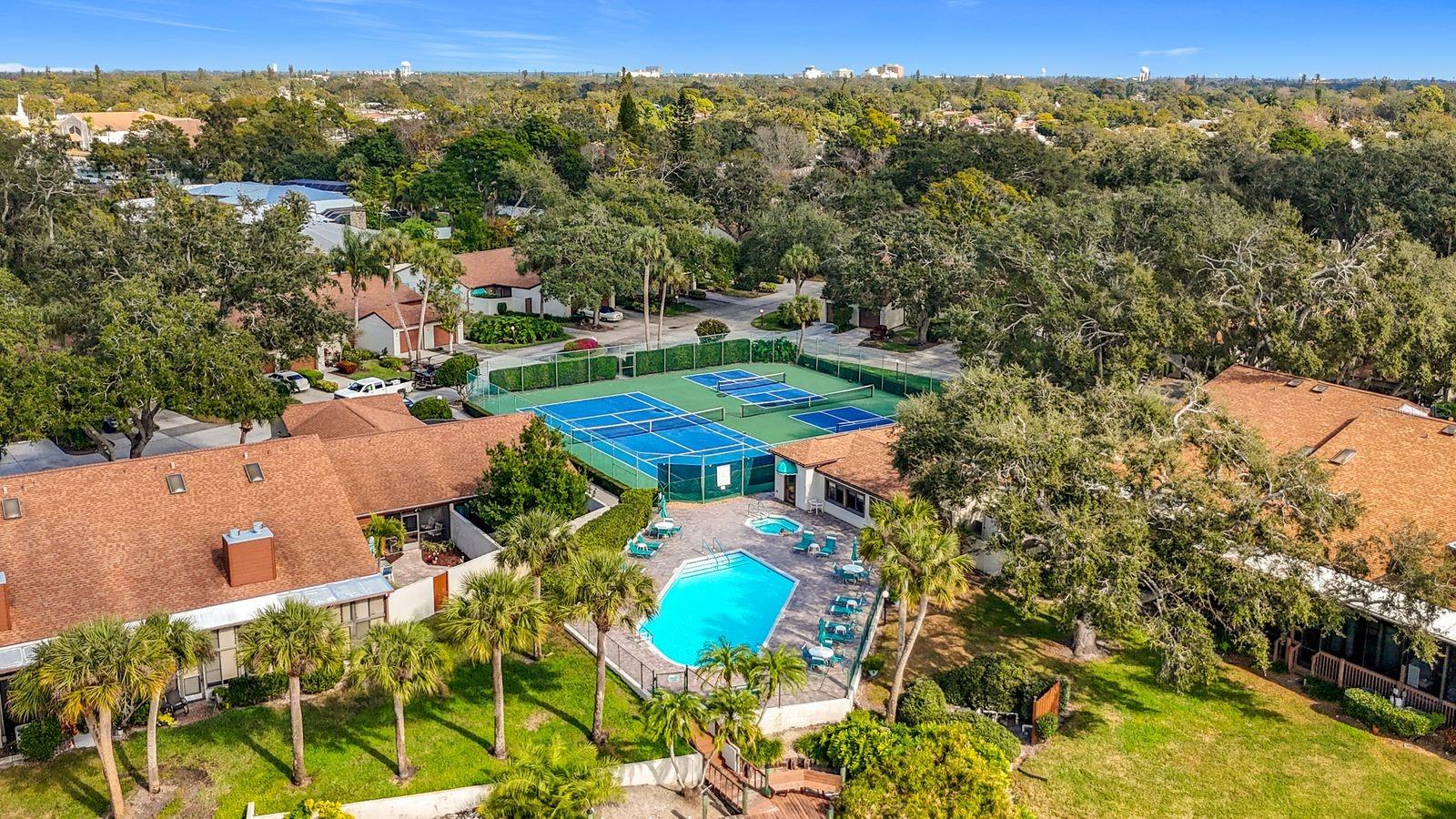 FORTY THREE WEST OAKS II - Residential