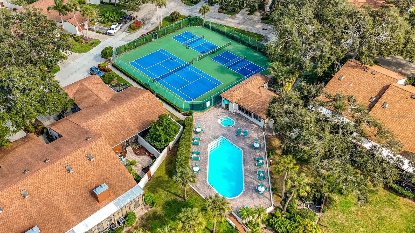 FORTY THREE WEST OAKS II - Residential