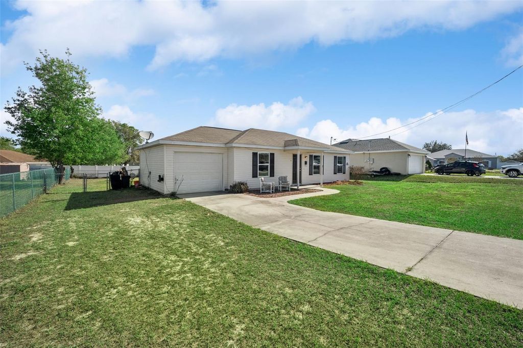 Photo of 7 Willow Run, Ocala, FL 34472 (MLS # G5109490)