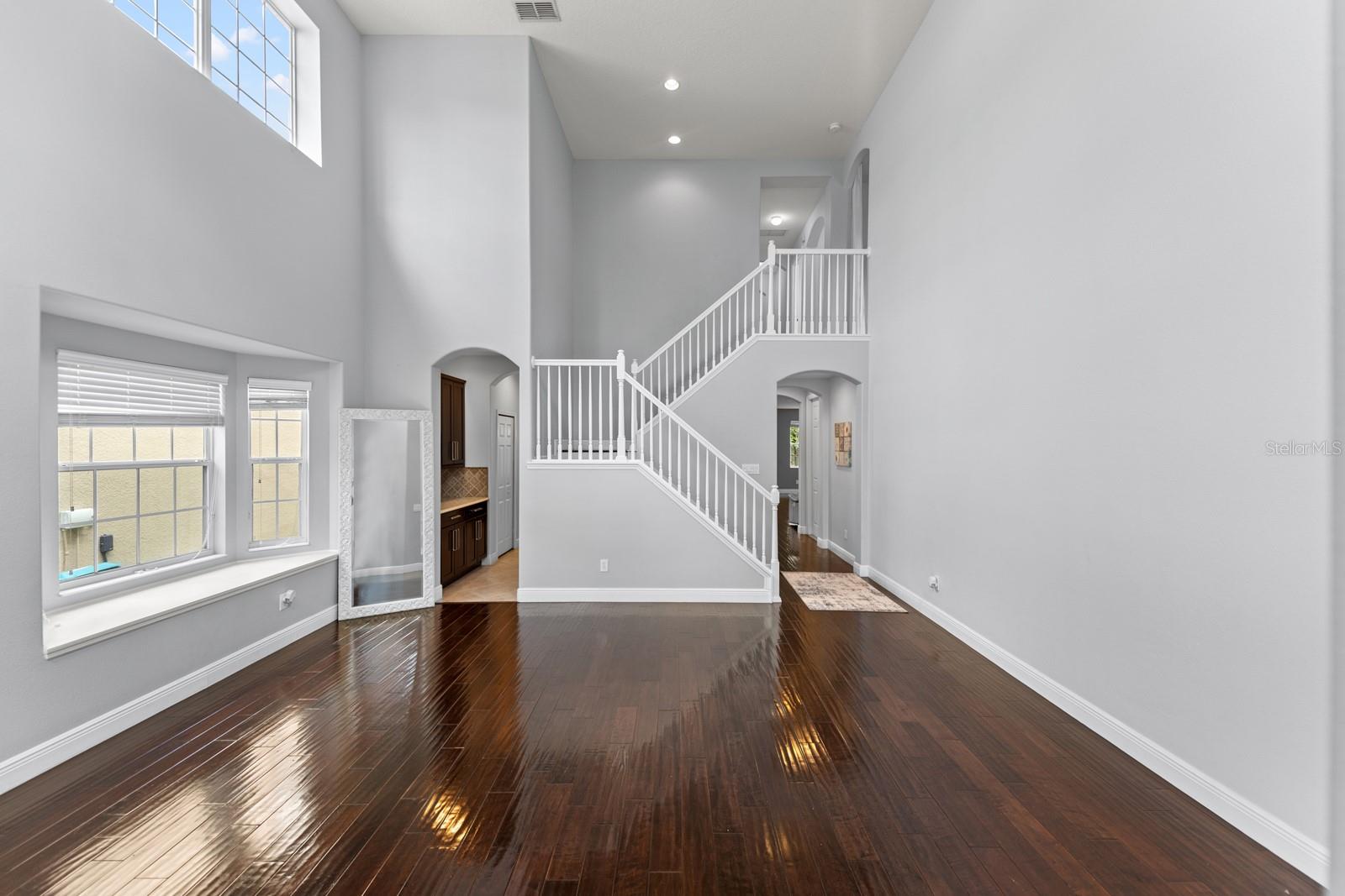 8612 NORTHLAKE PKWY