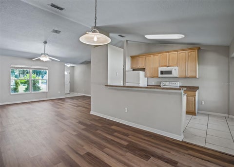 Tiny photo for 9405 SE 161st Place, Summerfield, FL 34491 (MLS # G5119423)