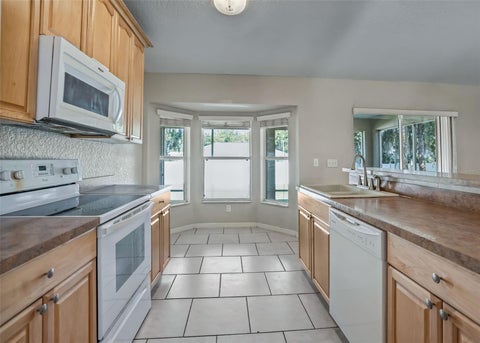 Tiny photo for 9405 SE 161st Place, Summerfield, FL 34491 (MLS # G5119423)