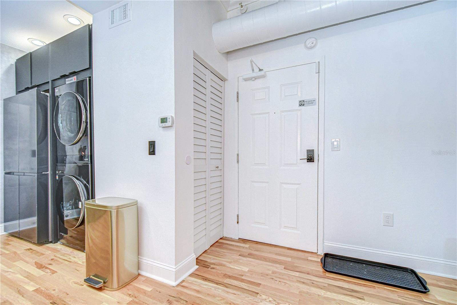 HOTEL DETROIT CONDO THE - Residential