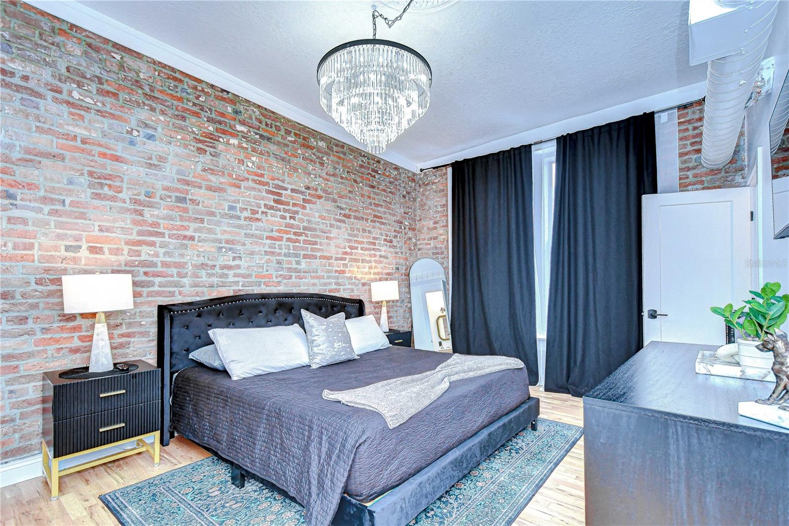 HOTEL DETROIT CONDO THE - Residential