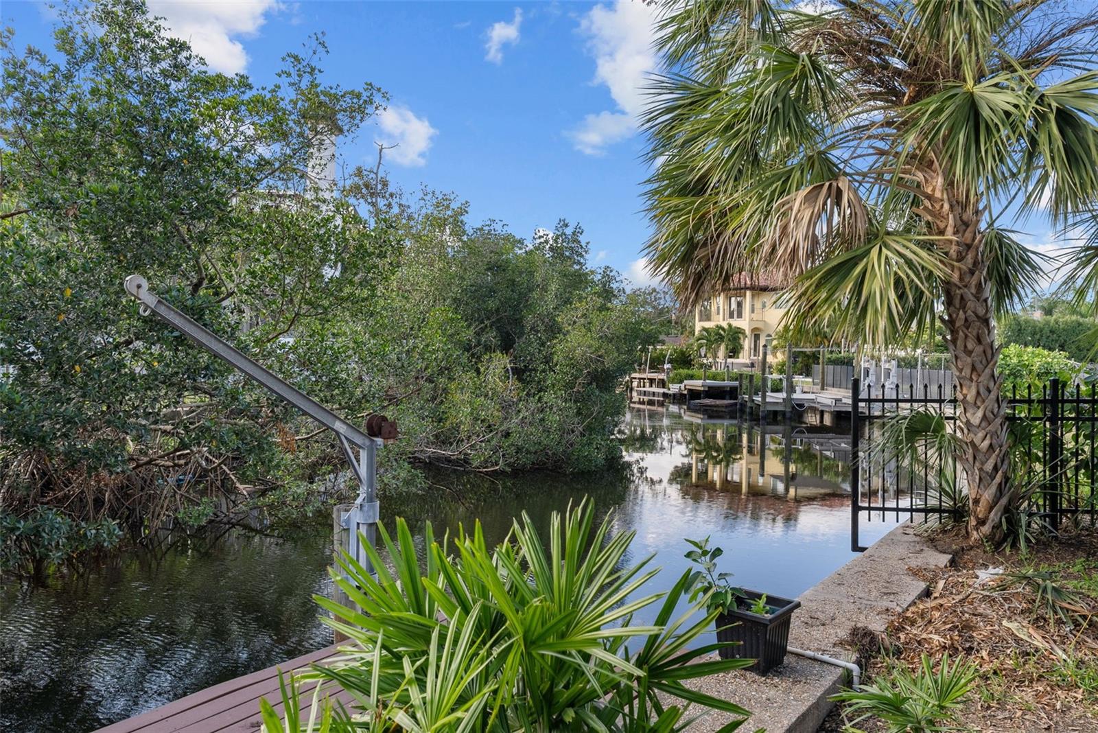 DAVIS ISLANDS PB10 PG52 TO 57 - Residential Lease