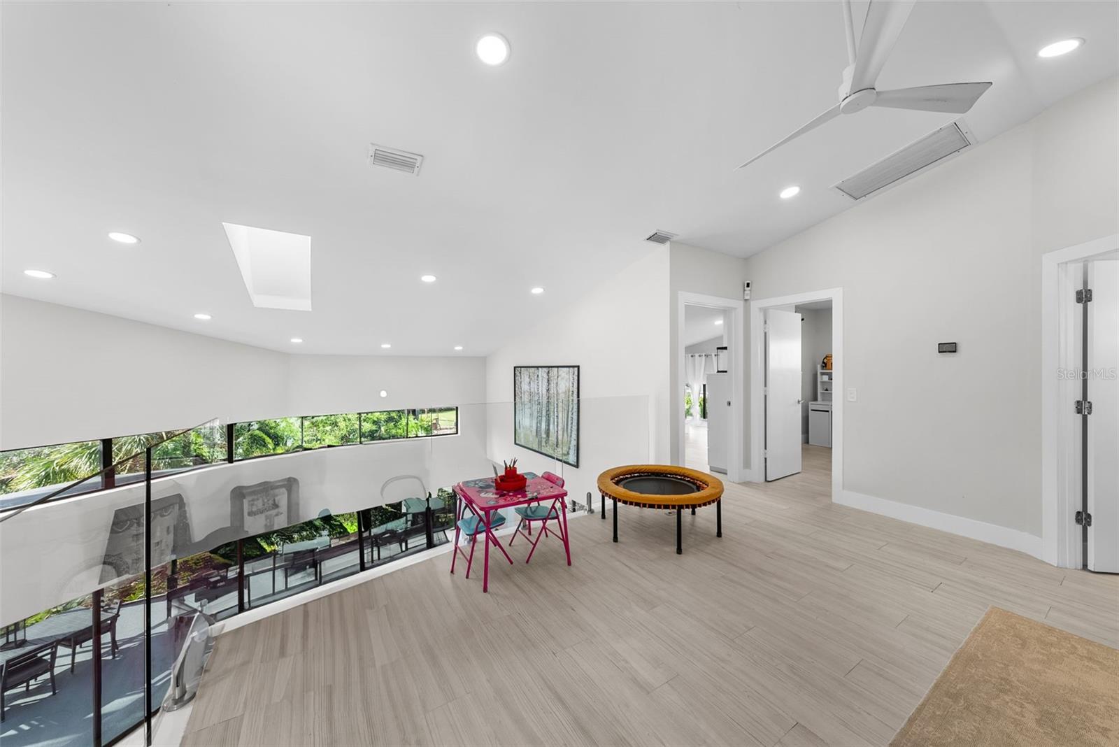 DAVIS ISLANDS PB10 PG52 TO 57 - Residential Lease