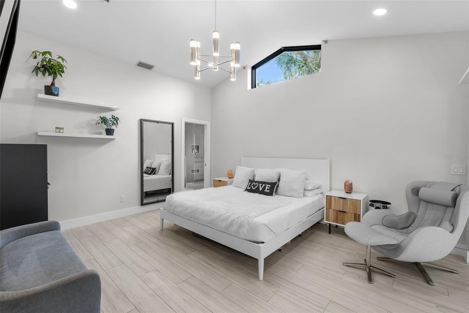 DAVIS ISLANDS PB10 PG52 TO 57 - Residential Lease