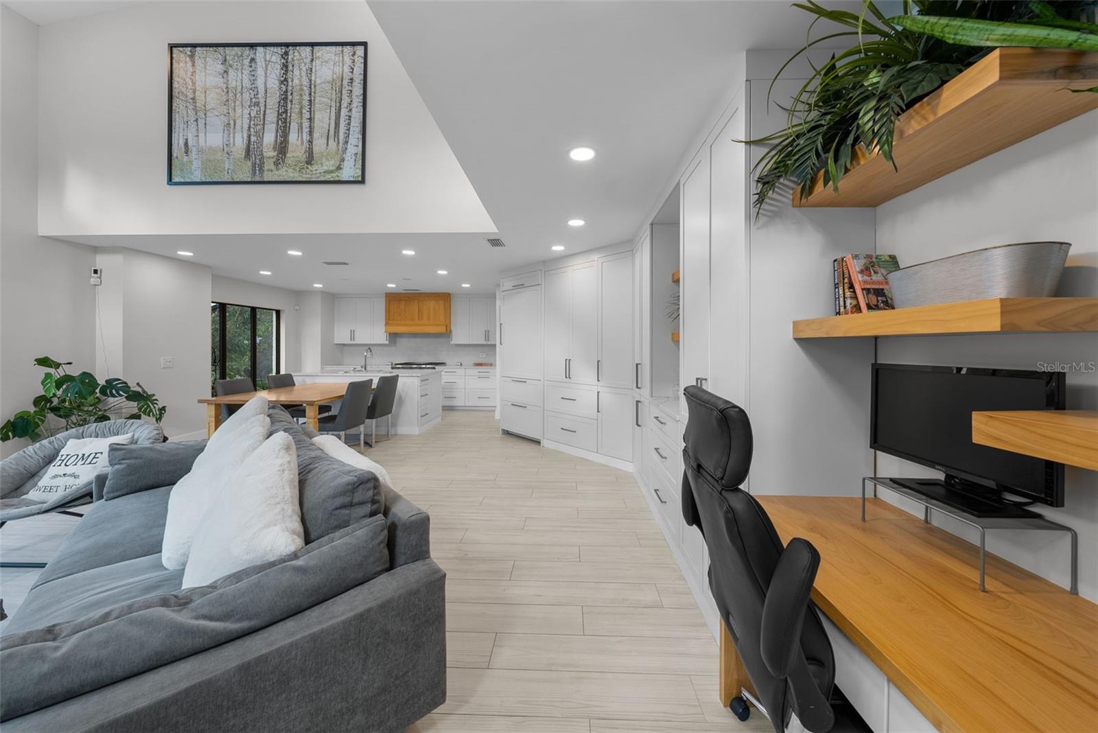 DAVIS ISLANDS PB10 PG52 TO 57 - Residential Lease