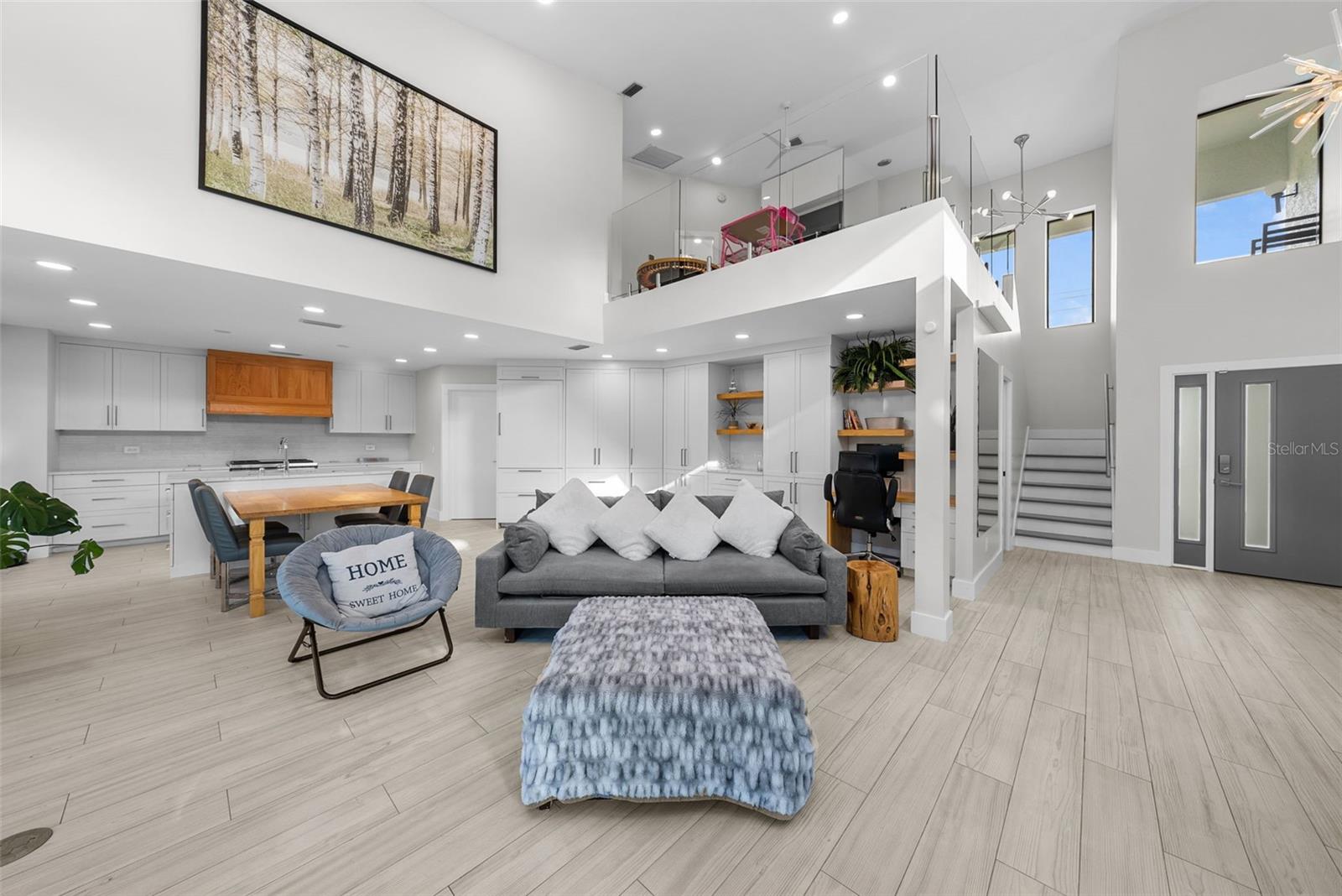 DAVIS ISLANDS PB10 PG52 TO 57 - Residential Lease