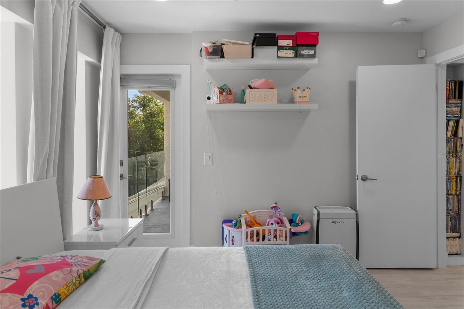 DAVIS ISLANDS PB10 PG52 TO 57 - Residential Lease