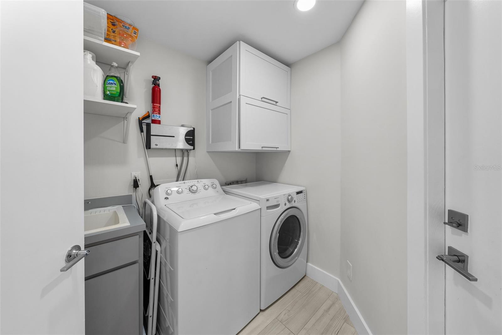 DAVIS ISLANDS PB10 PG52 TO 57 - Residential Lease