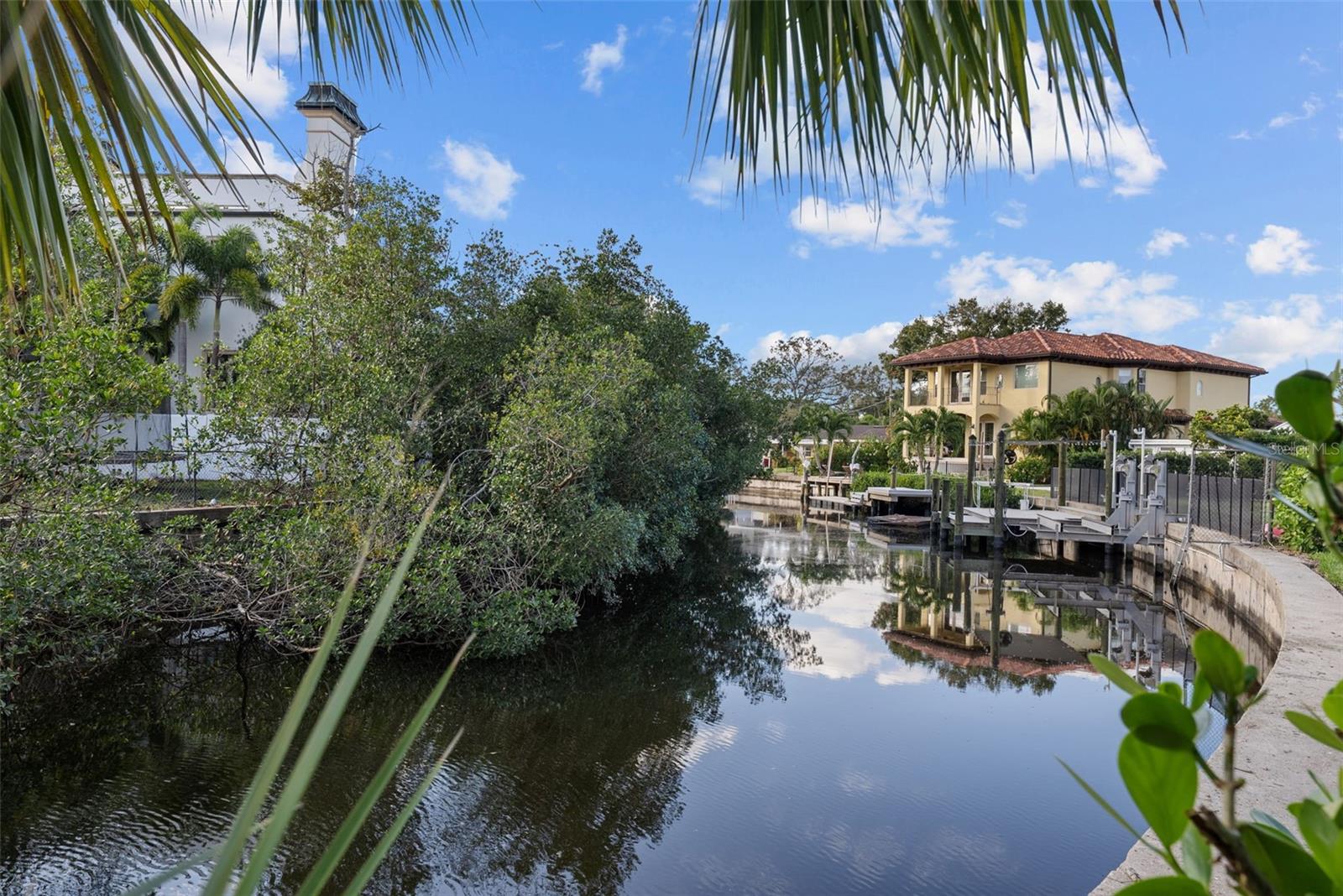 DAVIS ISLANDS PB10 PG52 TO 57 - Residential Lease