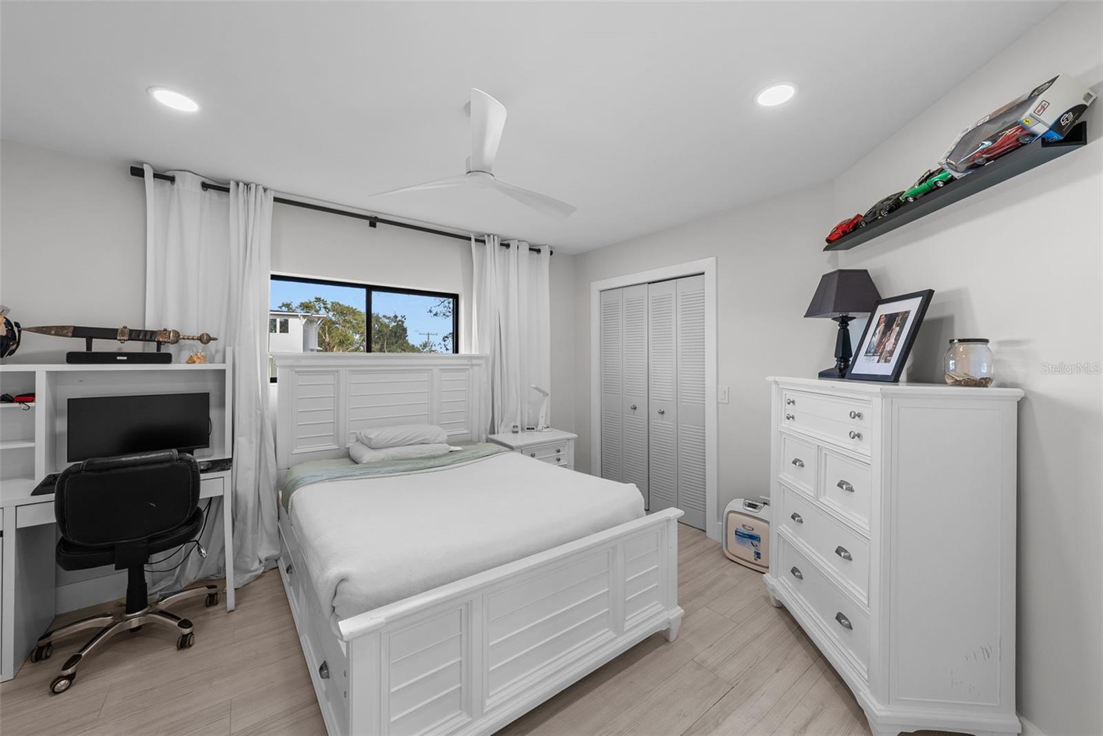 DAVIS ISLANDS PB10 PG52 TO 57 - Residential Lease