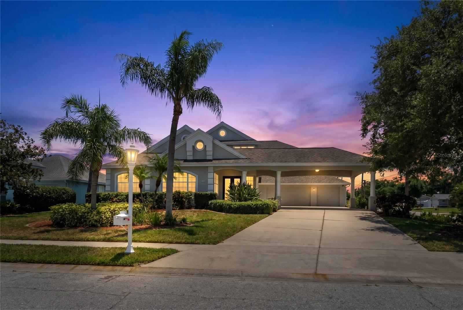 4306 BARRACUDA DRIVE, BRADENTON, FL, 34208 3 4306 BARRACUDA DRIVE